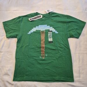 Hot Topic XXS Men's short sleeve green Minecraft shirt NWT